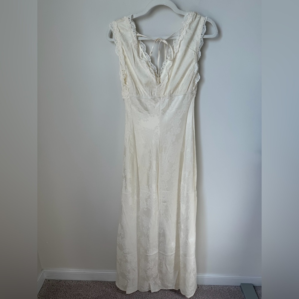 Viral Cream floral Lace trim Maxi Slip Dress - Picture 5 of 7
